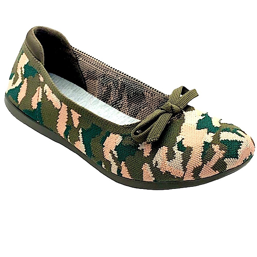 Clark’s Womens Cloudstepper Carly Camo Ballet Flats Size 7.5